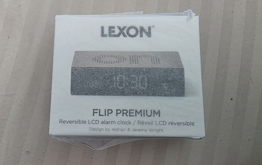 Ceas cu alarma  LEXON flip Premium,  nou