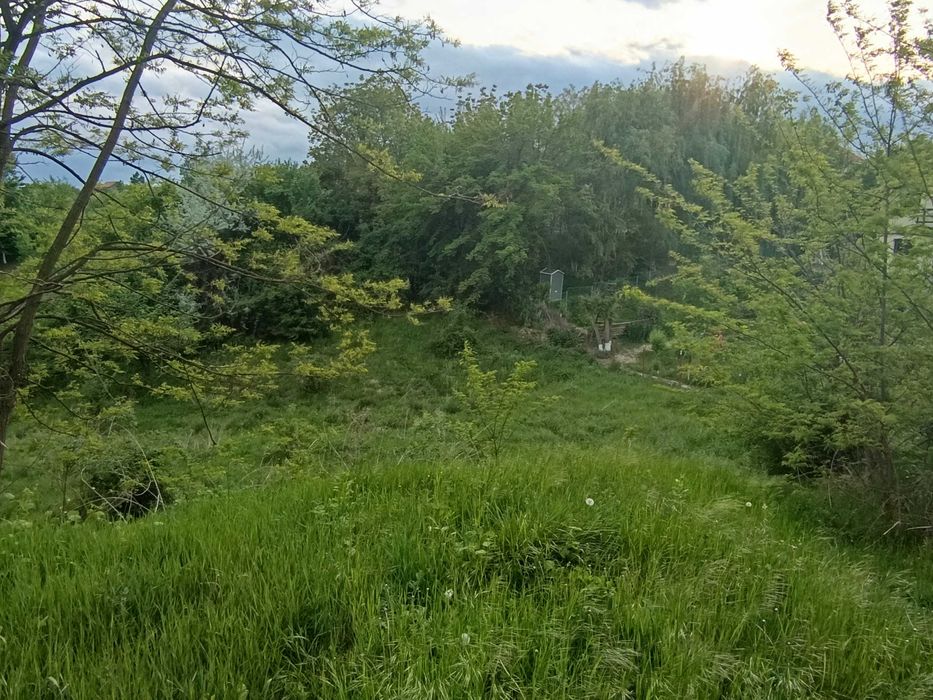 Teren cu Casa de vanzare