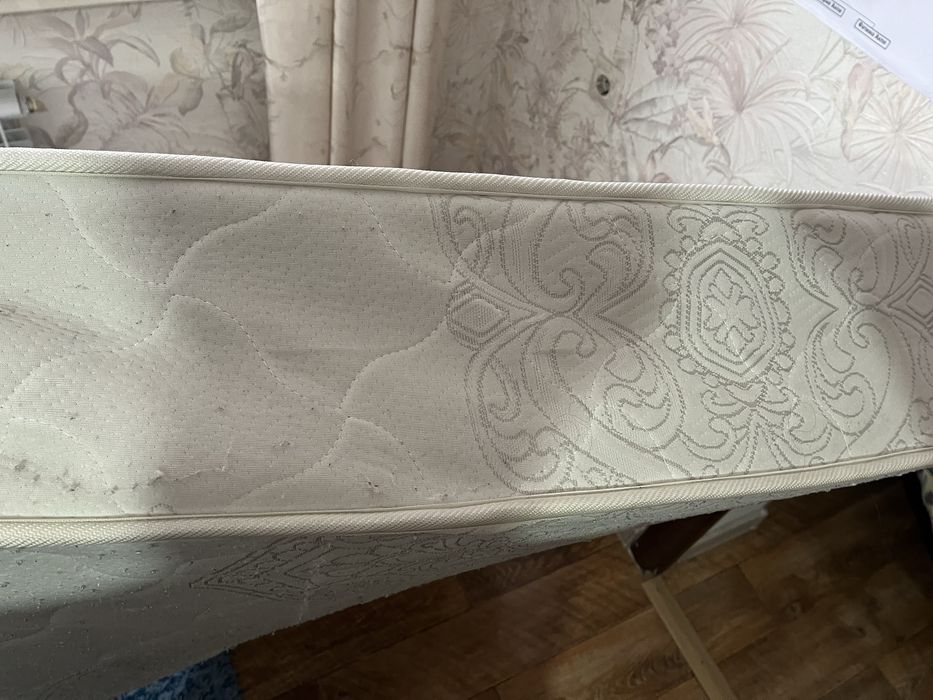 Продам матрас 160х200х21