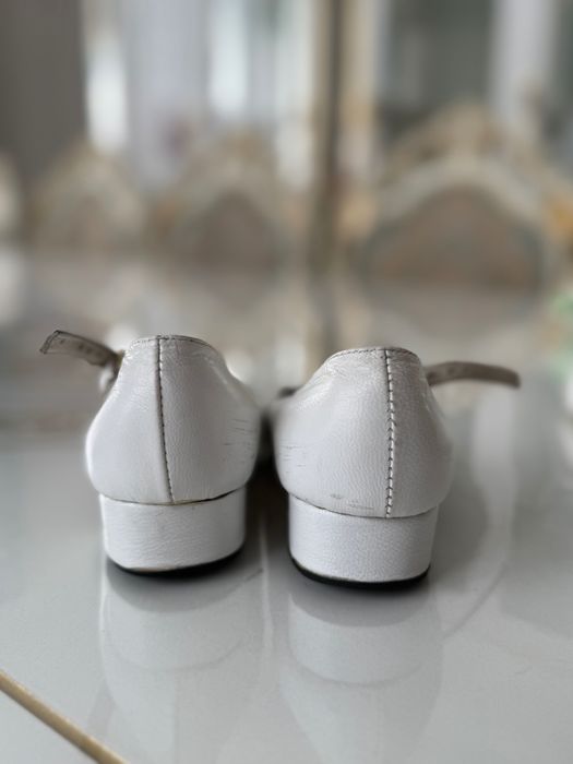 Туфли детские белая кожаная