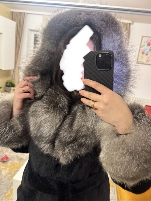 Palton/haina de blana naturala