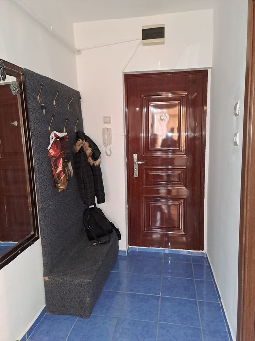 Închiriez apartament o camera Călărași 4