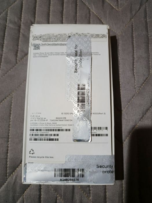 iPhone 16 256Gb черный