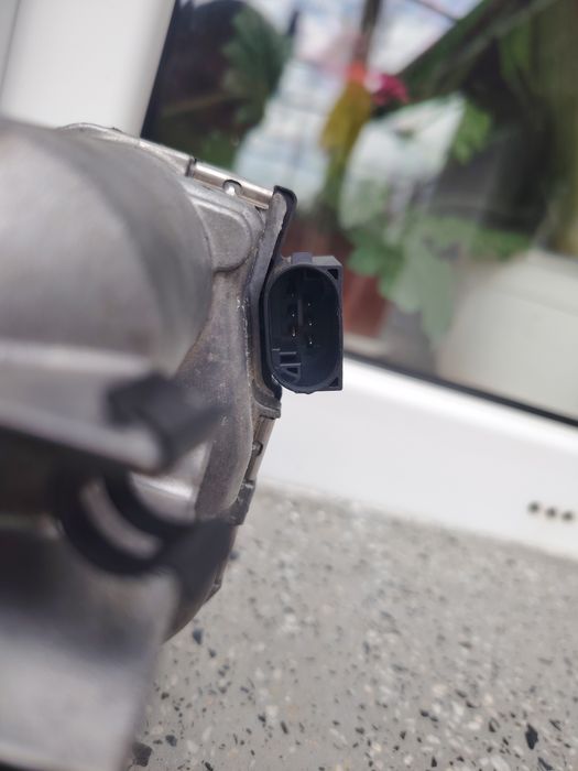 Дросел за Мерцедес В200 турбо