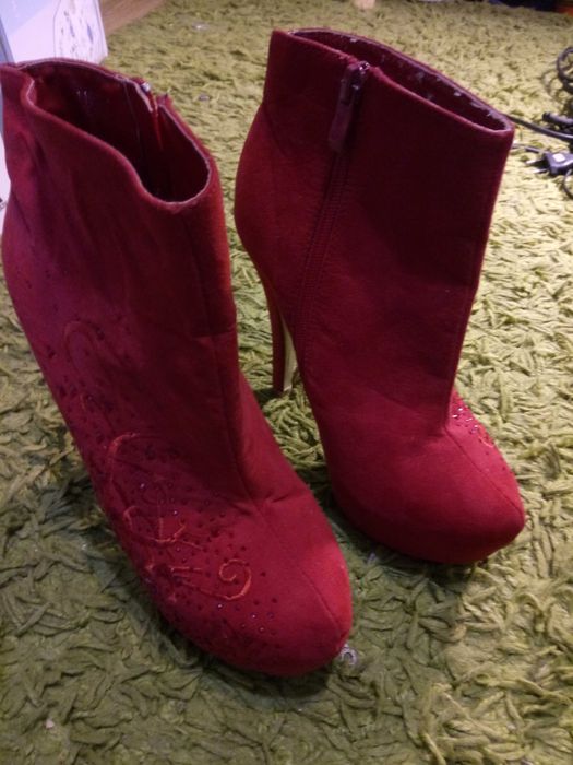 Ghete si cizme de dama