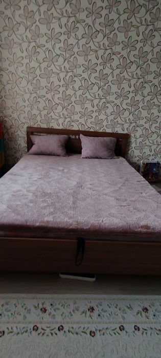 Двухместная кровать
