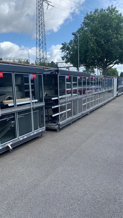 Хладилна витрина със стъкла