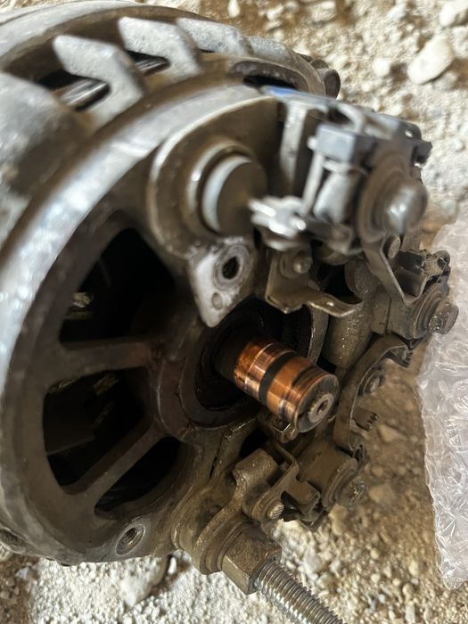 Генератор от приоры 2012 года буу