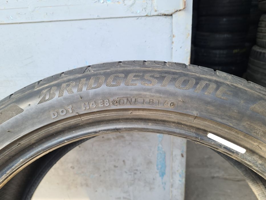 2 бр. летни гуми 225/45/19 Bridgestone DOT 1816 4,5 mm