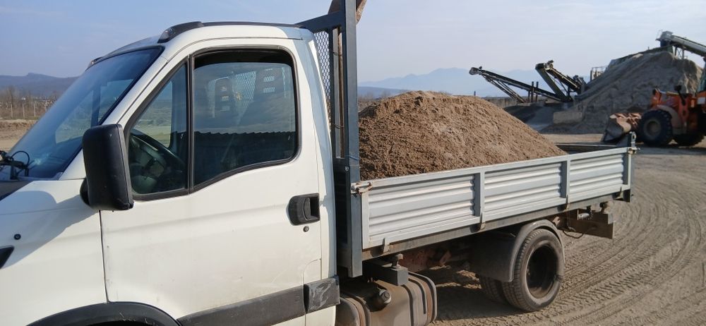 Transport tot felul de mărfuri si materiale de construcții. Moloz