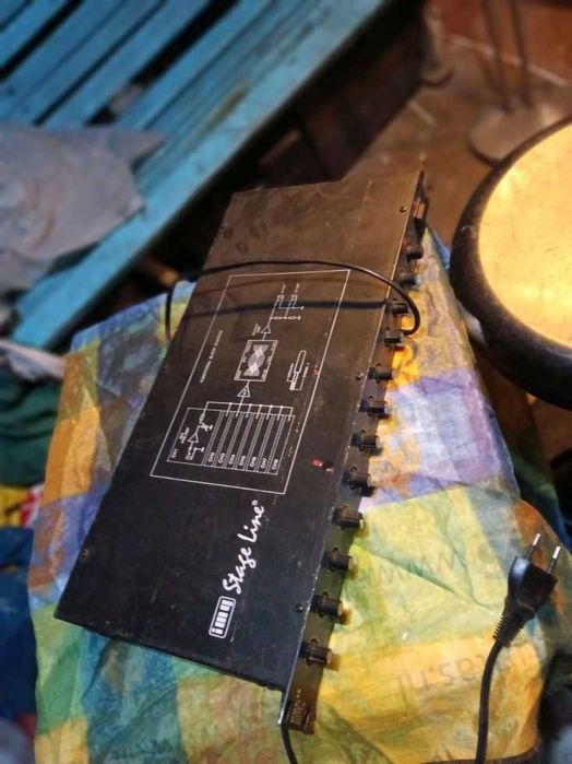 Миксер, смесител, мишпулт професионален, вградени ефекти и еквилайзер