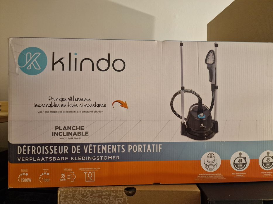 Stație de călcat verticală