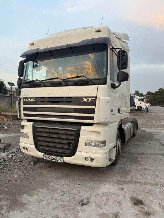 Daf XF105.460 va Krone pritsep 105kub mega