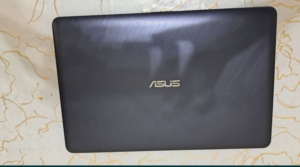 Асер Срочна сотилади