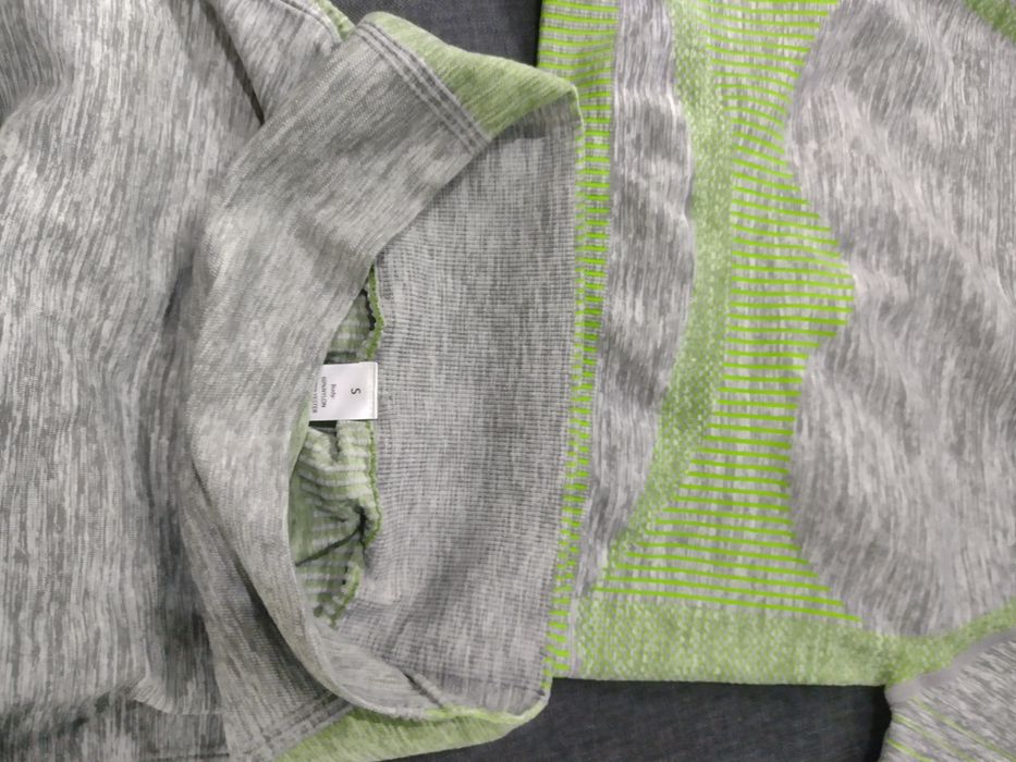 Дамски спортен сет