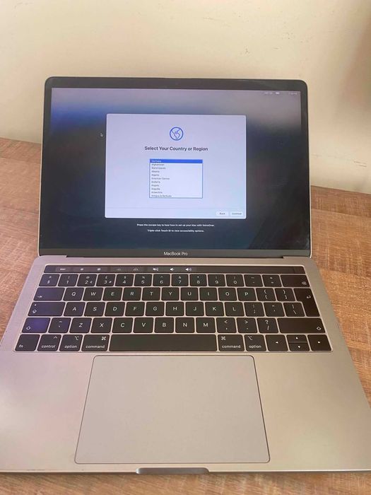 MacBook Pro 13" (2019) / 4 Thunderbolt порта / Intel i5 / 8GB RAM / macOS Sonoma