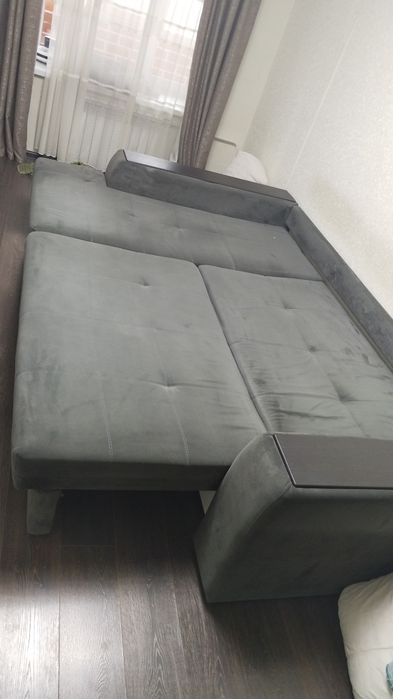 Продам диван в отличном состоянии