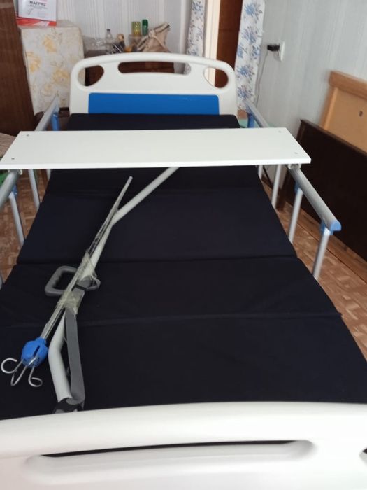 Медициская кровать