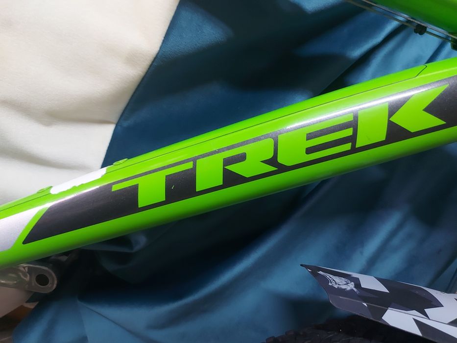 Велосипед TREK 3700 DISK