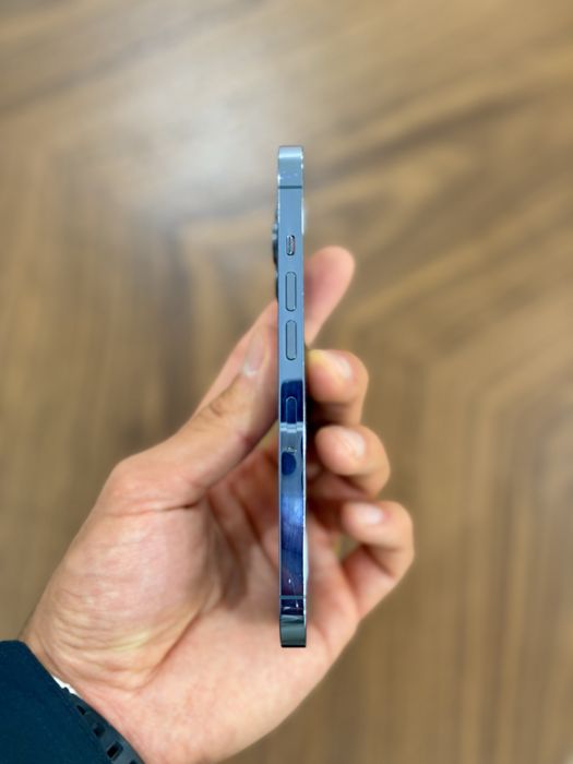 Продам iPhone 13 Pro, 256 ГБ