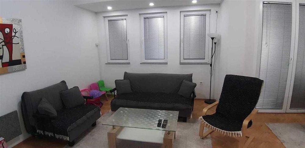 Дава се под наем Тристаен апартамент в Пловдив, Южен - 91 кв.м за 438.6 € - Снимка #3