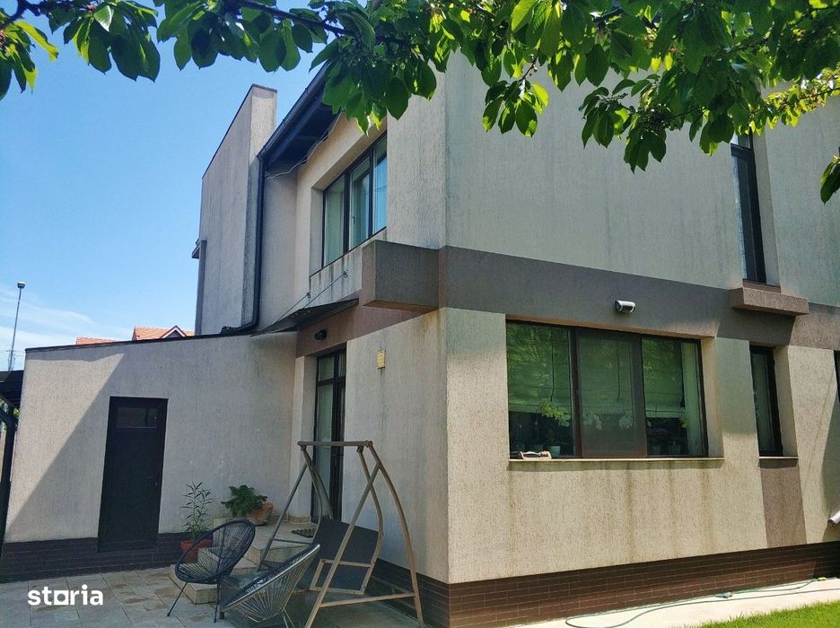 Km 5 - Vila P+E lux, cu garaj si curte generoasa