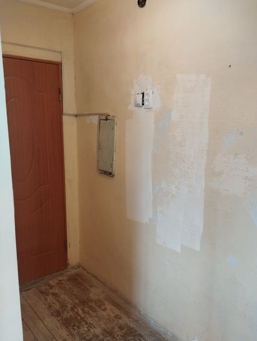 Продаю 1 комн квартиру район ЖБИ