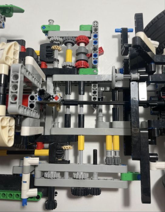 LEGO Technic 42039 car masina