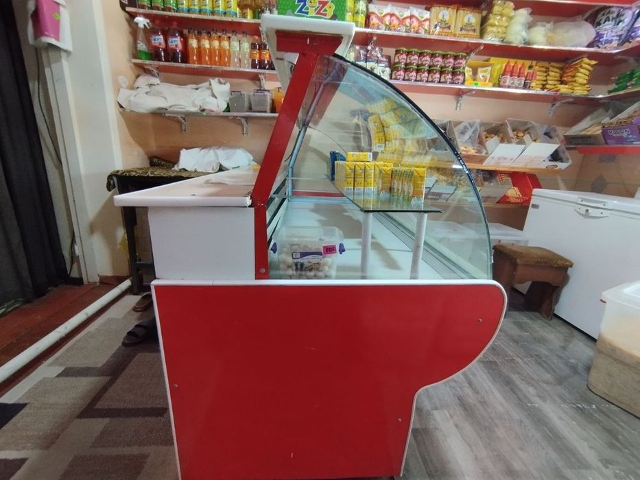 Ветрина холодильник
