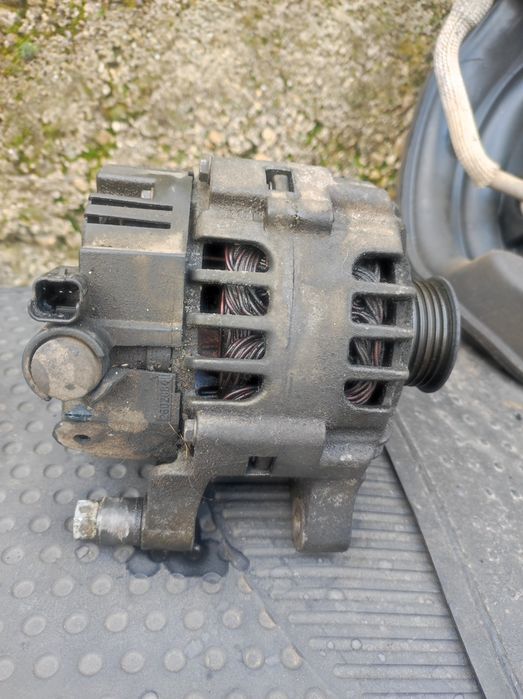 Генератор Valeo за Пежо-407(бензин).