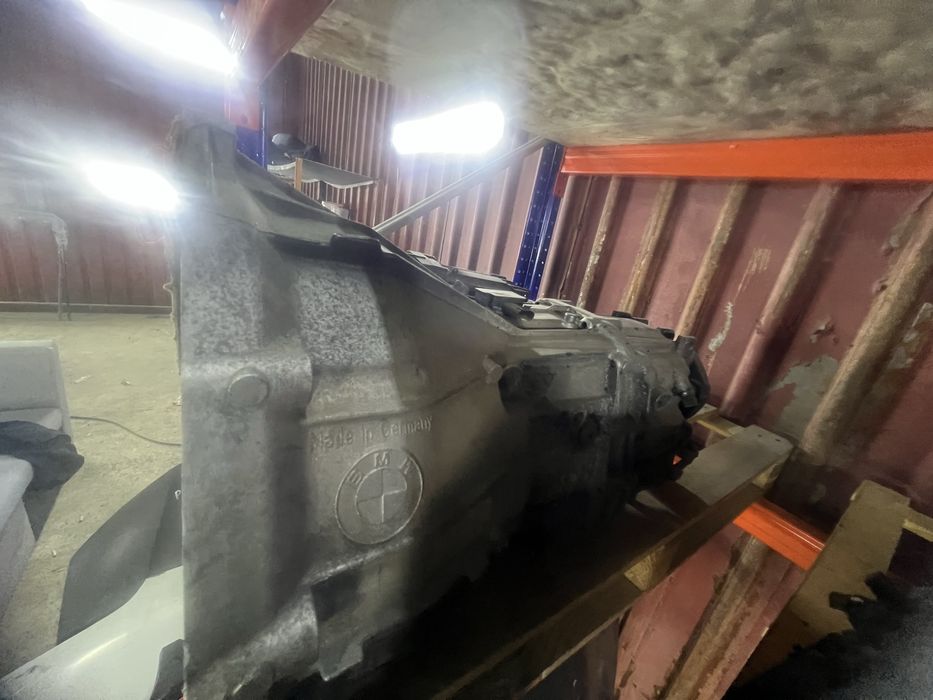 Cutie viteze Bmw E90 320d