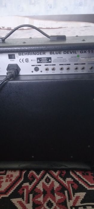 Електрическа китара Ibanez  Gio в комплект с кубе Behringer и ефект