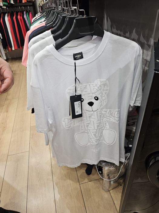 Super oferta la tricouri de dama