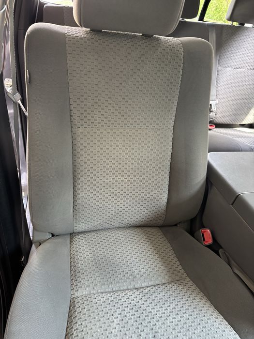 Салон за toyota tundra кабина и половина