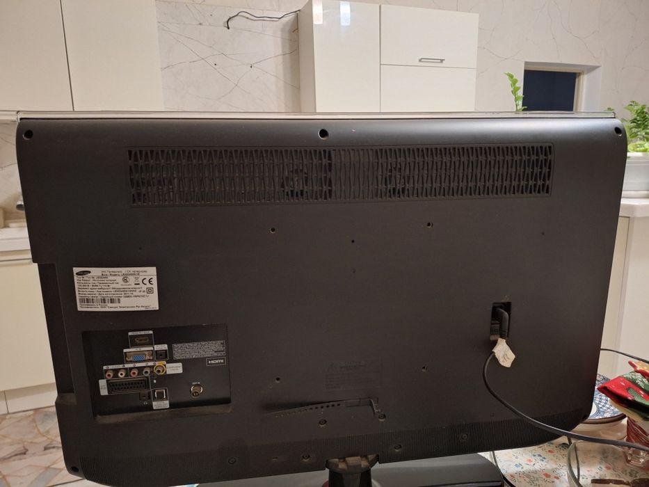 Продам телевизар LG 32.