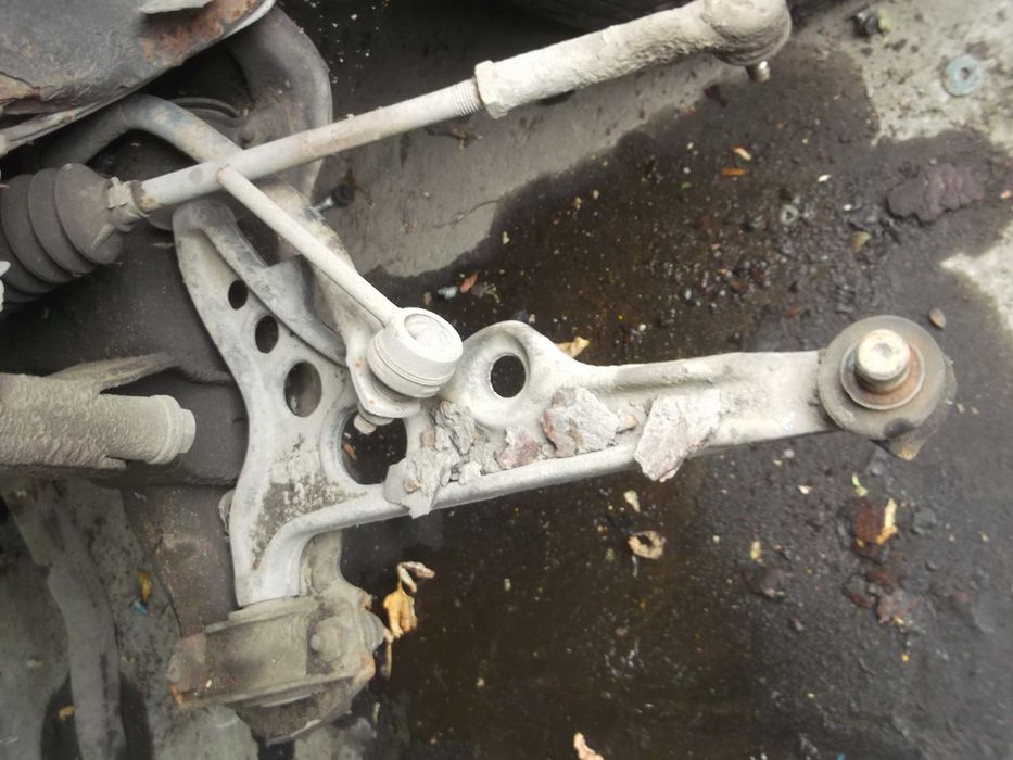 Ляв носач за Фиат Мареа 1.9тди 100 к.с.