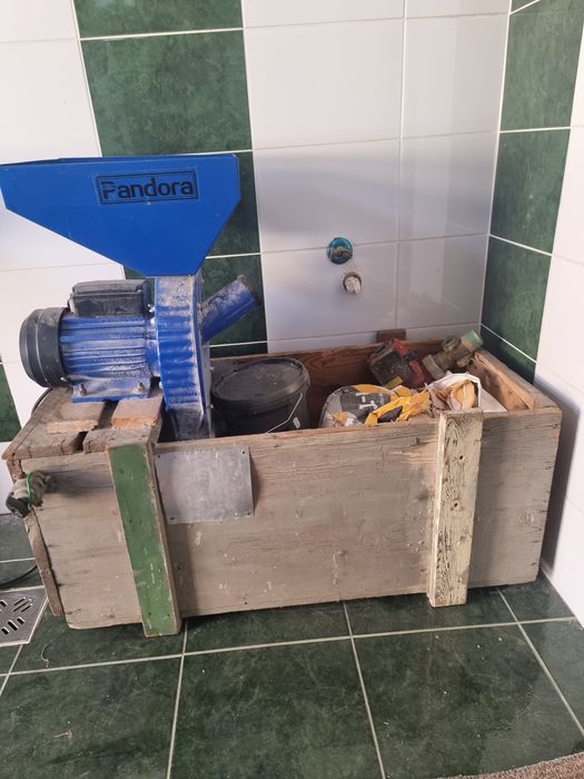 Vand masina de macinat purumbul