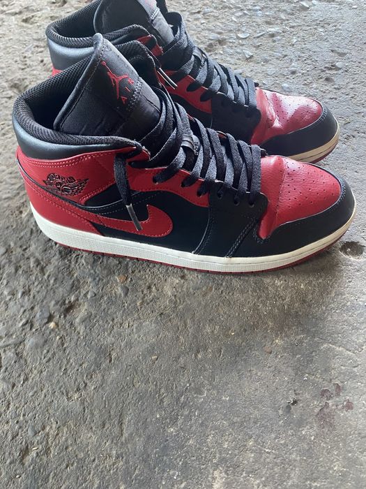 Vand jordan 1 mid in stare buna