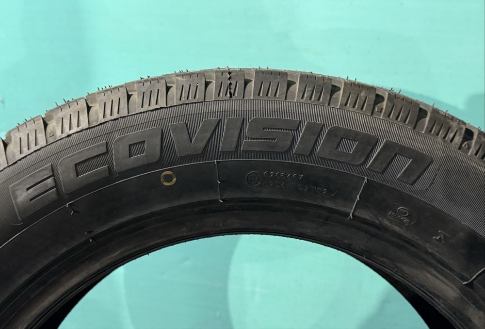 Зимние шины 225/60 R17 Ovation новые