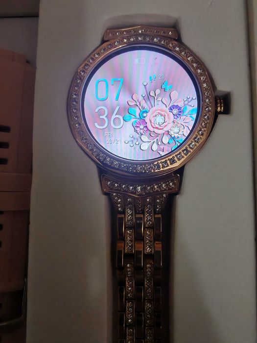 Чисто нов Смарт часовник