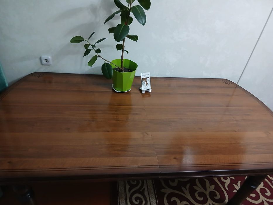 Продаю стол раздвижной