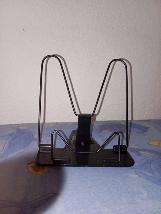 Подставка для книг