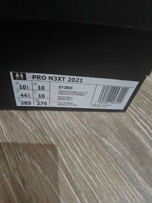 Adidași ADIDAS 44