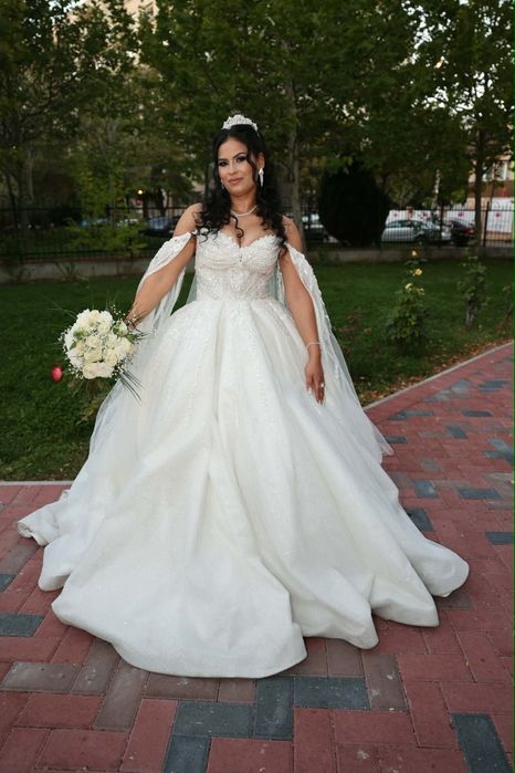 Rochie mireasa de vanzare