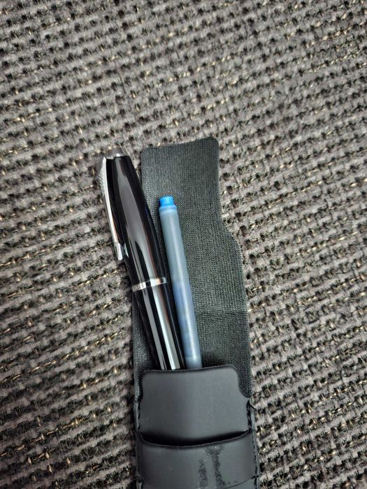 Stilou Parker IM Royal Essential Matte Black CT toc piele