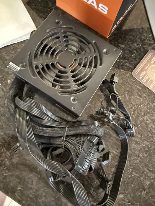 Захранващо 750w Cougar Atlas