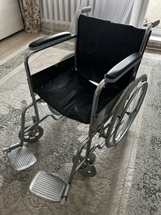 Ивалидное кресло коляска