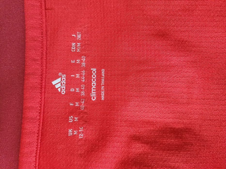 Продавам фланелка на БАЙЕРН МЮНХЕН