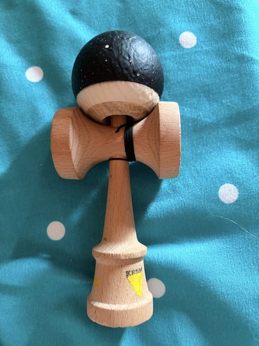 Kendama Revo Clear White splatters