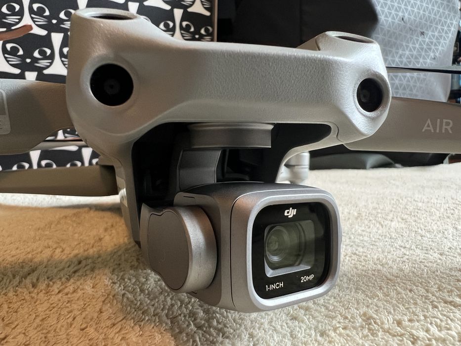 Drona DJI Mavic Air 2S Fly More Combo